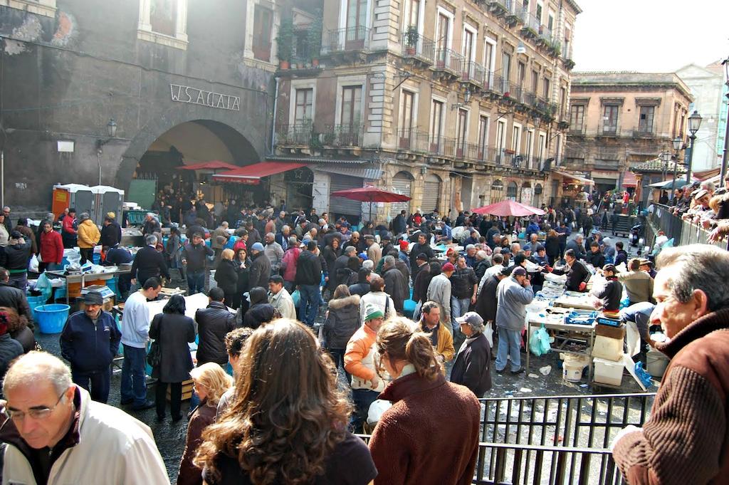 Agora Hostel Catania Exterior foto
