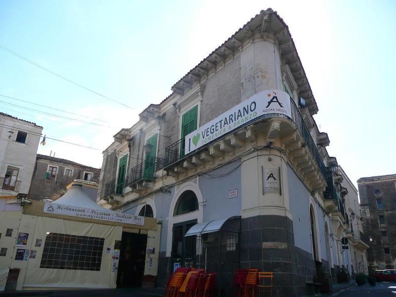 Agora Hostel Catania Exterior foto