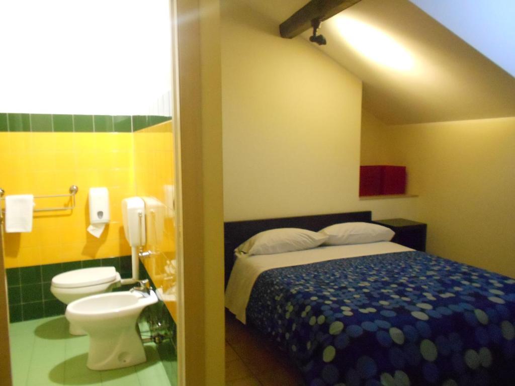 Agora Hostel Catania Habitación foto