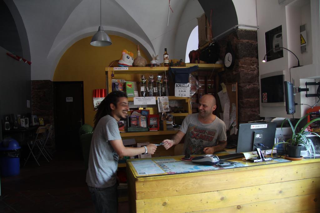 Agora Hostel Catania Exterior foto